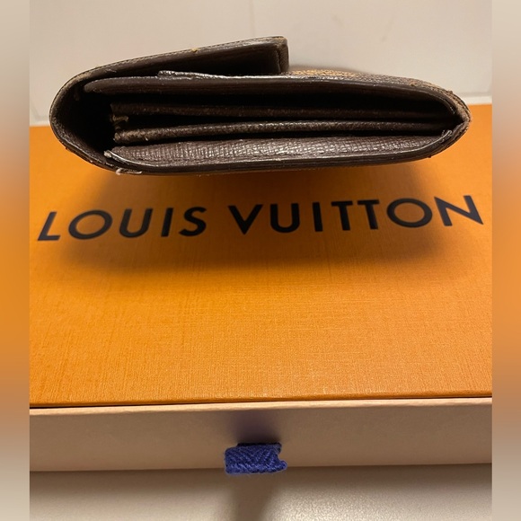 Louis Vuitton, Sarah wallet - Picture 7 of 16
